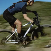 Orbea Alma M10 - bicicleta MTB hardtail XC - culoare custom MyO albastru-portocaliu