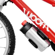 Woom - set suport bidon bicicleta copii si bidon metalic Glug - gri argintiu negru