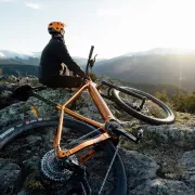 Orbea Urrun 30 - bicicleta electrica MTB - albastru galben