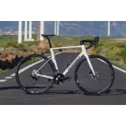 Bicicletă șosea Basso Venta R Shimano 105 Di2 - Pearl White Glossy
