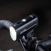 Far RAVEMEN LR1600 USB 1600 lumeni - Negru