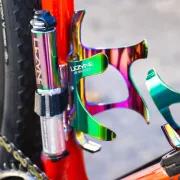 Lezyne - suport bidon -  Holder CNC - neo metallic