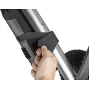 Apidura - geanta cadru bicicleta cu prindere in zona pedale Expedition Downtube Pack 1.5Llitri - negru gri