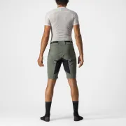 Castelli - pantaloni ciclism scurti si largi pentru barbati Unlimited Trail Baggy Short - verde army padure negru