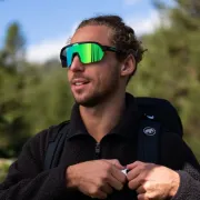 Ochelari de soare electro fotocromatici React Swiss OPTRAY NEON - lentila verde si rama neagra