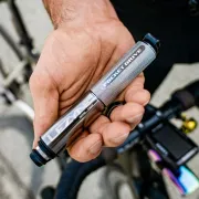 Lezyne - mini pompa - Hand Pump CNC Pocket Drive - 160 psi | 11 bar - gri