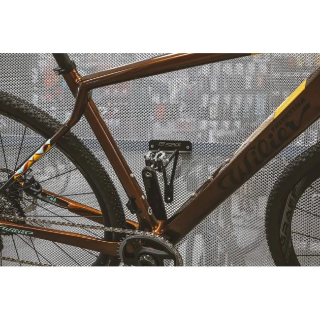 Suport Perete Force pentru Bicicleta - Fixare in Pedale