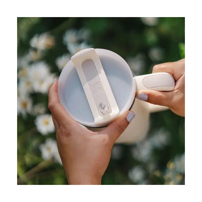 Stanley - termos tip sticla cu pai - Quencher H2.0 Tumbler - Bej - 1.18L