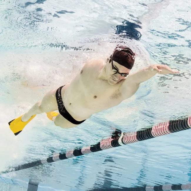 Finis - labe inot pentru adulti Zoomers Gold Z2 - galben
