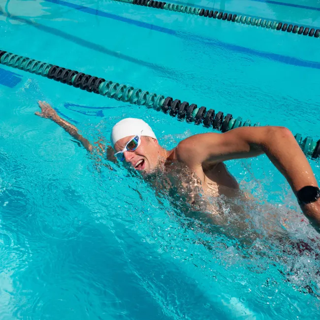 Finis - ochelari inot pentru triatlon Hayden Goggles - negru cu lentila oglinda portocalie