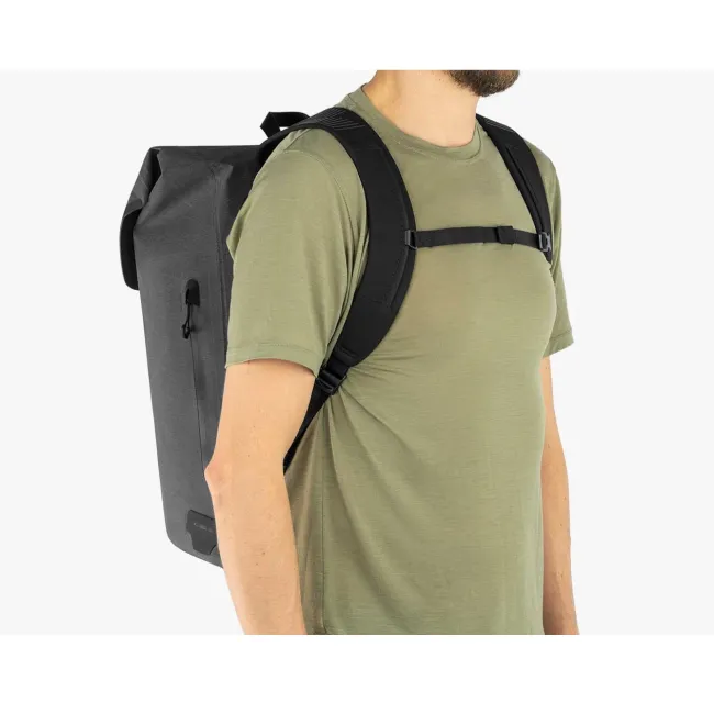 Apidura - rucsac sport urban City Backpack, capacitate 20 litri - gri inchis