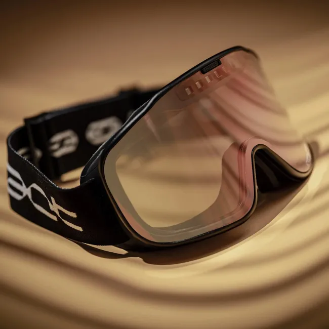 Ochelari de schi electro fotocromatici React Swiss SIGHT - lentila Ruby si rama neagra