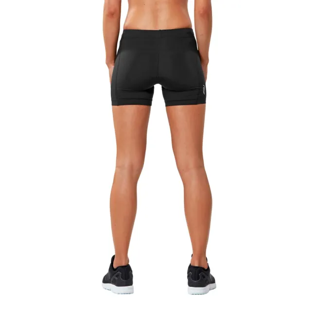 2XU - Pantaloni scurt de compresie pentru femei - Fitness Compression Short - negru