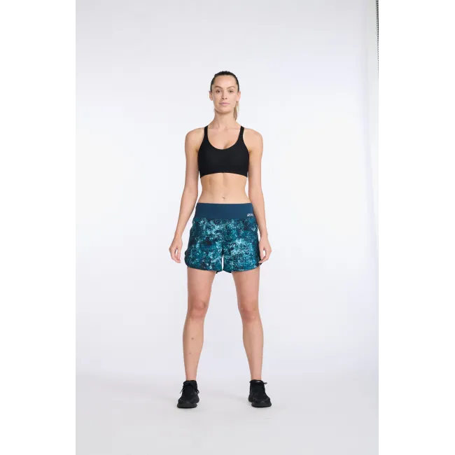 2XU - Pantaloni scurti de alergare pentru femei Aero 5 inch Shorts - albastru multicolor