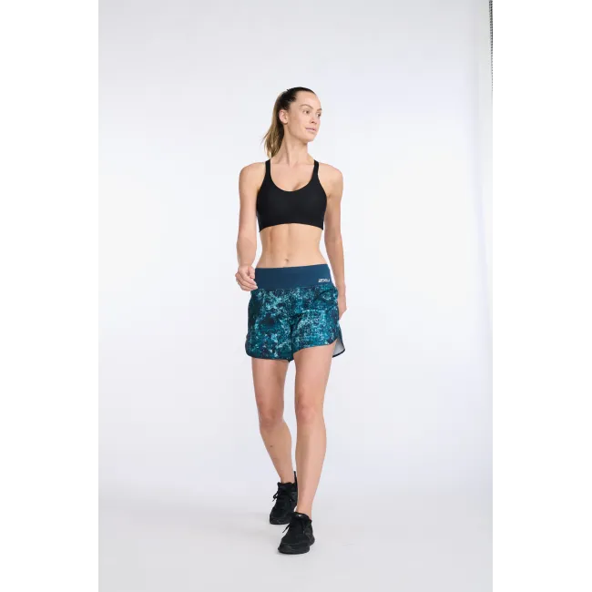 2XU - Pantaloni scurti de alergare pentru femei Aero 5 inch Shorts - albastru multicolor