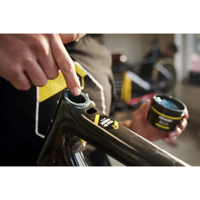 Dynamic Bike Care - Vaselina premium universala pentru bicicleta All Round Grease Premium - 150gr