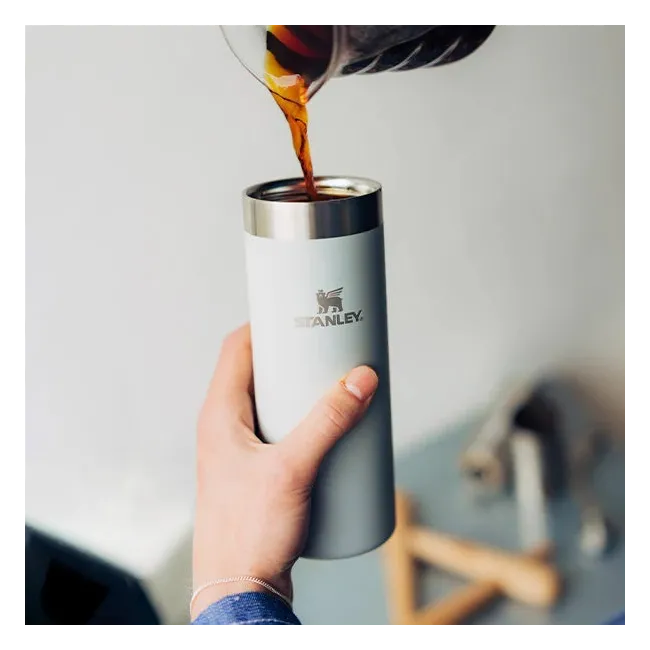 Stanley - termos mic calatorie The Aerolight Transit Mug - roz deschis cuart - 470 ml