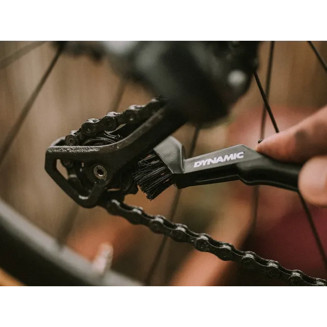 Dynamic Bike Care - Perie curatare transmisie bicicleta Drivetrain Detailing Brush - negru