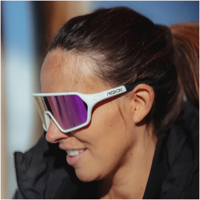 Ochelari de soare electro fotocromatici React Swiss REV NOVA - lentila mov si rama alba - masura S