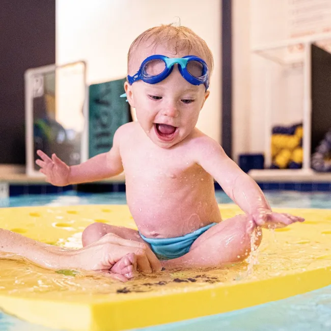 Finis - Scutec de inot reutilizabil - Swim Diaper Solid - Albastru Royal