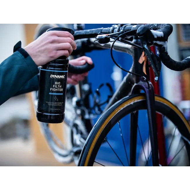 Dynamic Bike Care - Spray cu pulverizator pentru curatare bicicleta uz general Bio Filth Fighter - sticla 1 litru