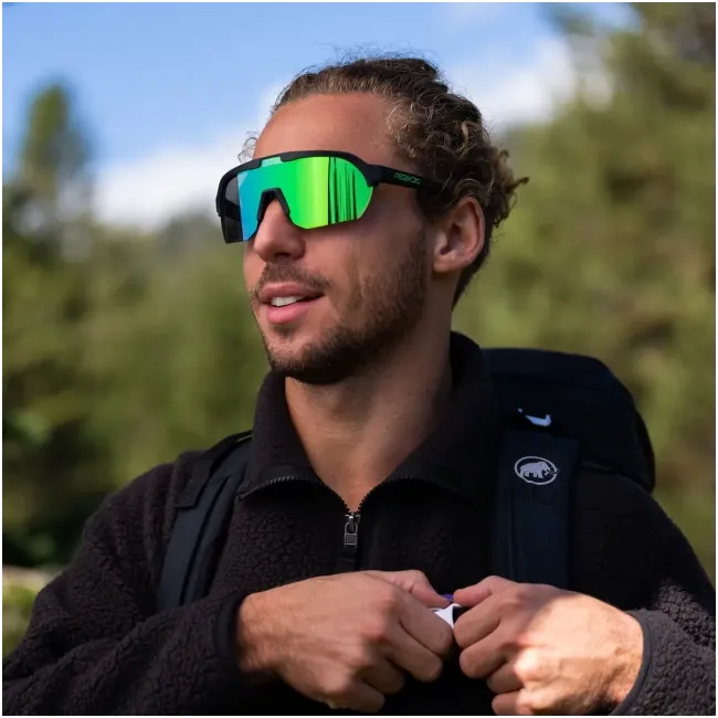 Ochelari de soare electro fotocromatici React Swiss OPTRAY NEON - lentila verde si rama neagra