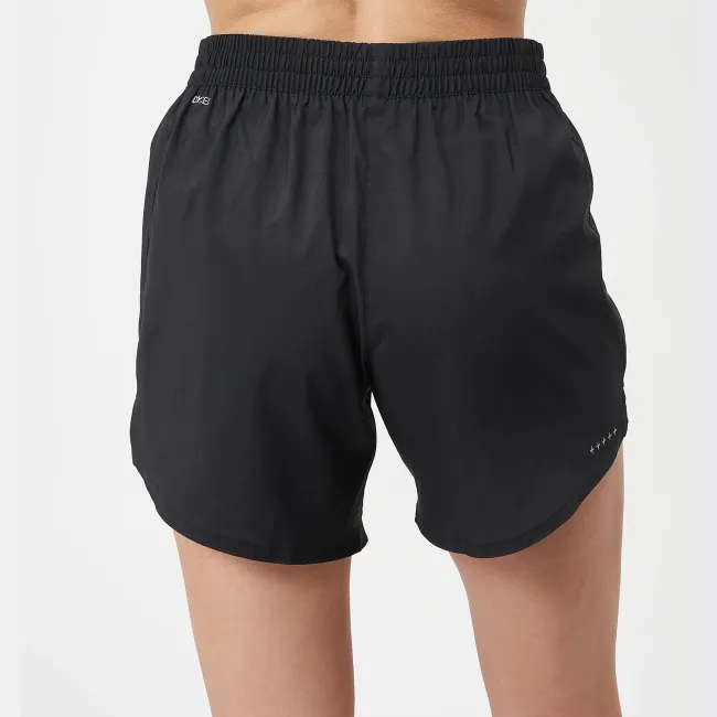 Puma - pantaloni scurti pentru femei Run Favorite Woven 5 inch pants - negru