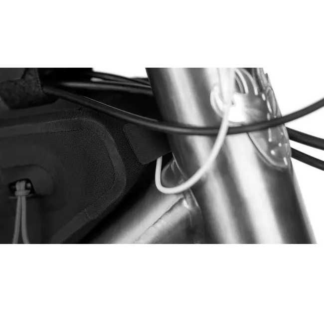 Apidura - geanta cadru bicicleta Backcountry 2.0 Frame Pack 2 litri - negru gri