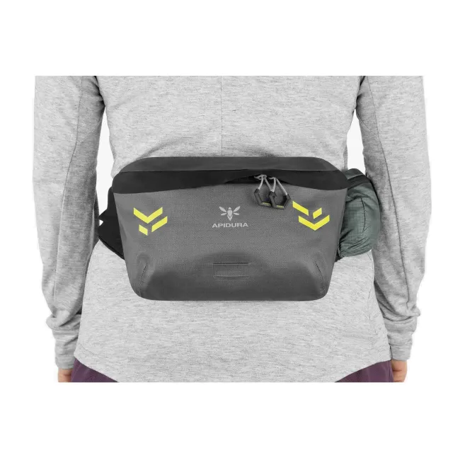 Apidura - geanta practica cu prindere in zona soldurilor, Backcountry 2.0 Hip Pack, 2.5L - gri inchis negru