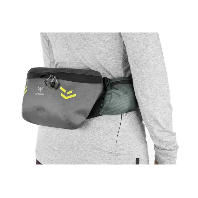 Apidura - geanta practica cu prindere in zona soldurilor, Backcountry 2.0 Hip Pack, 2.5L - gri inchis negru