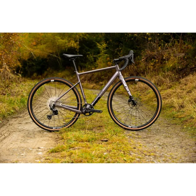Bicicleta Rock Machine Lukk Cr 70 28 Gloss Purple Garnet 54cm - (L)